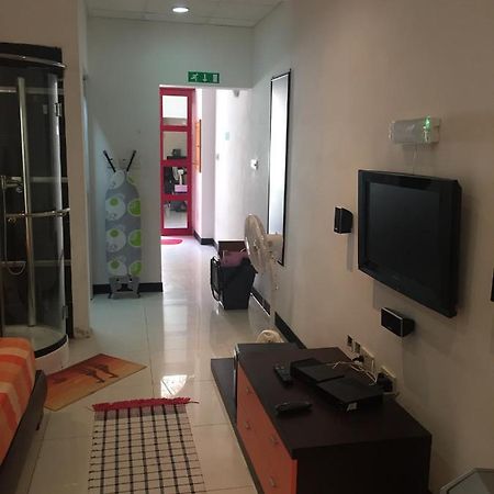 The Red Door Apartment Hamrun Exterior photo